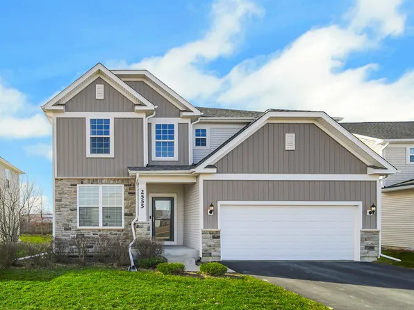 2555 Basin Trail Ln, Naperville, IL 60563