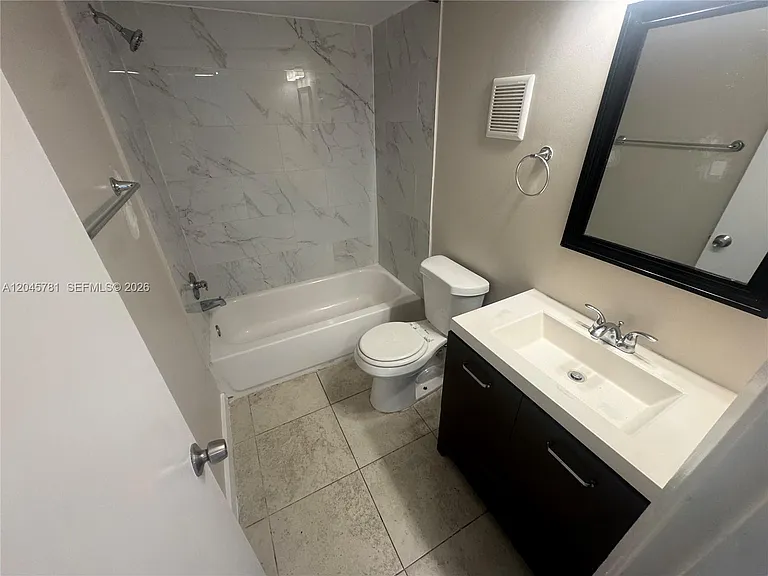8750 N Sherman Cir #403 — Photo 11