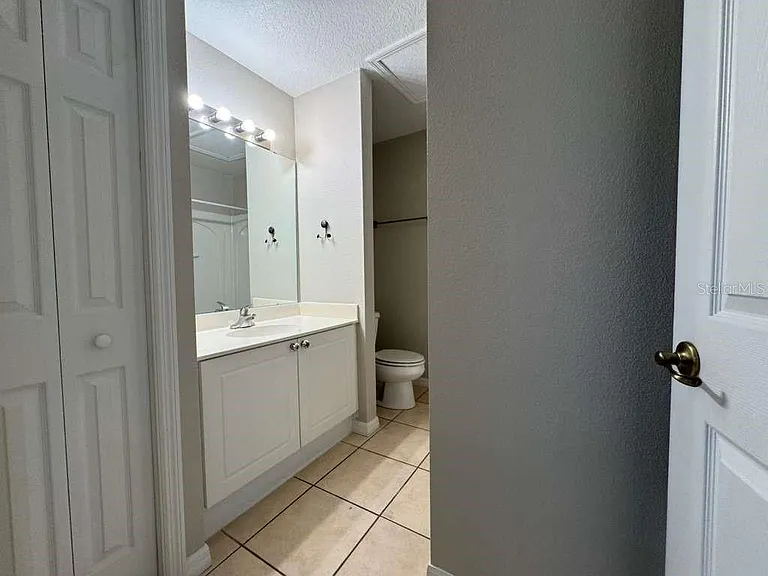 2866 Club Cortile Cir #B — Photo 19