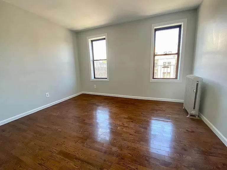141 Nagle Ave #5E — Photo 3