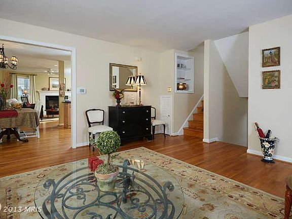 5th image of 641 Crocus Dr