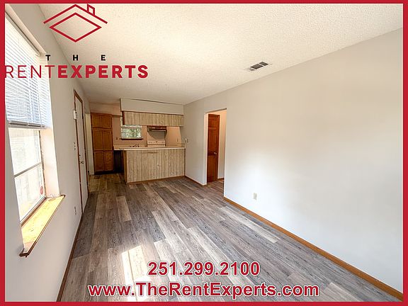 2nd image of 736 Reynolds Ave APT B