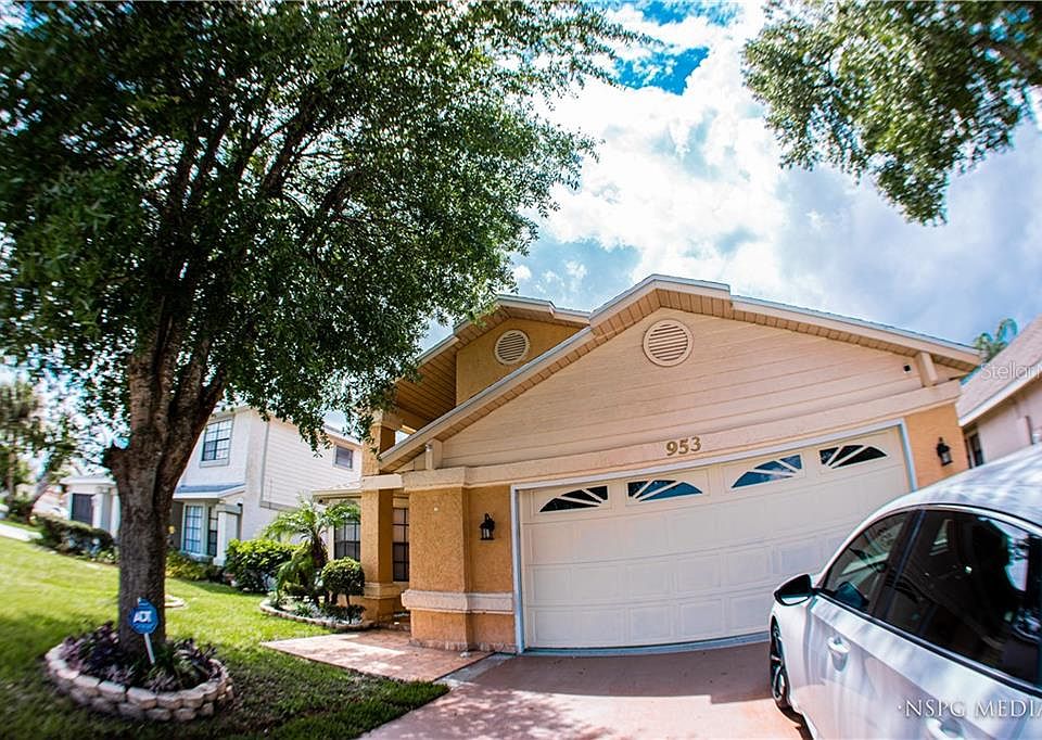 1st image of 953 Whalebone Bay Dr