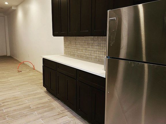4th image of 7240 Cooper Ave #1