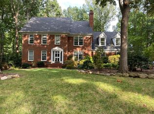 3808 Round Hill Rd, Greensboro, NC 27408