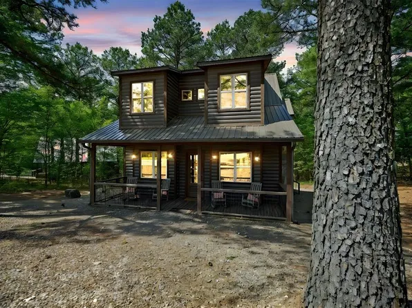 496 Mountain Pine Trl, Broken Bow, OK 74728