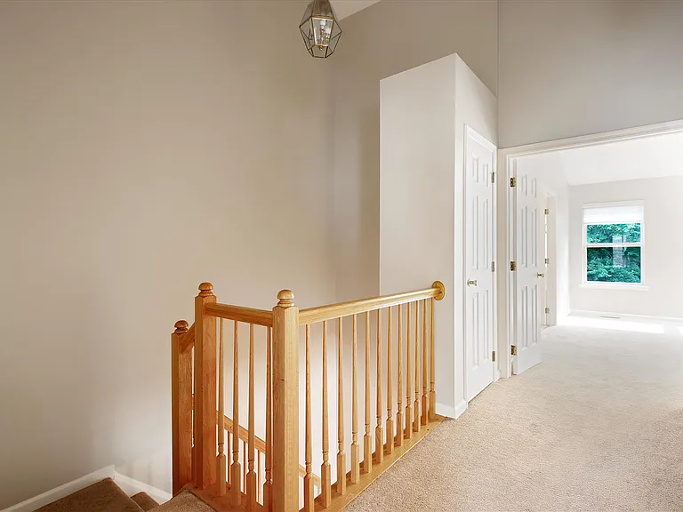 6733 Sullivan Way — Photo 27