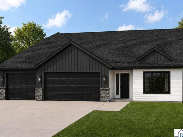 509 Gunnar Ln, Ellendale, MN 56026