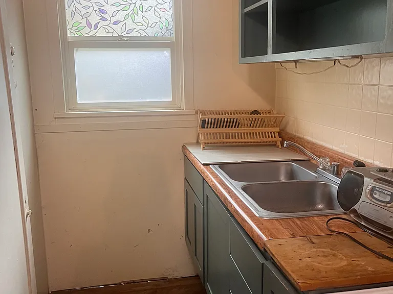 2493 Portland Aly — Photo 5