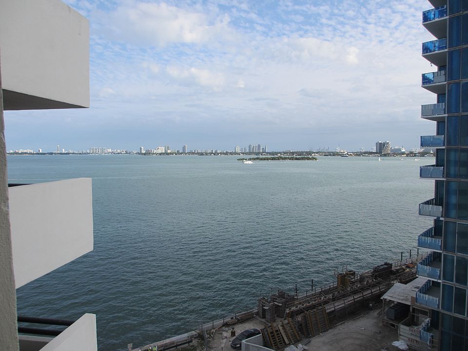 1st image of 555 NE 30th St APT 505