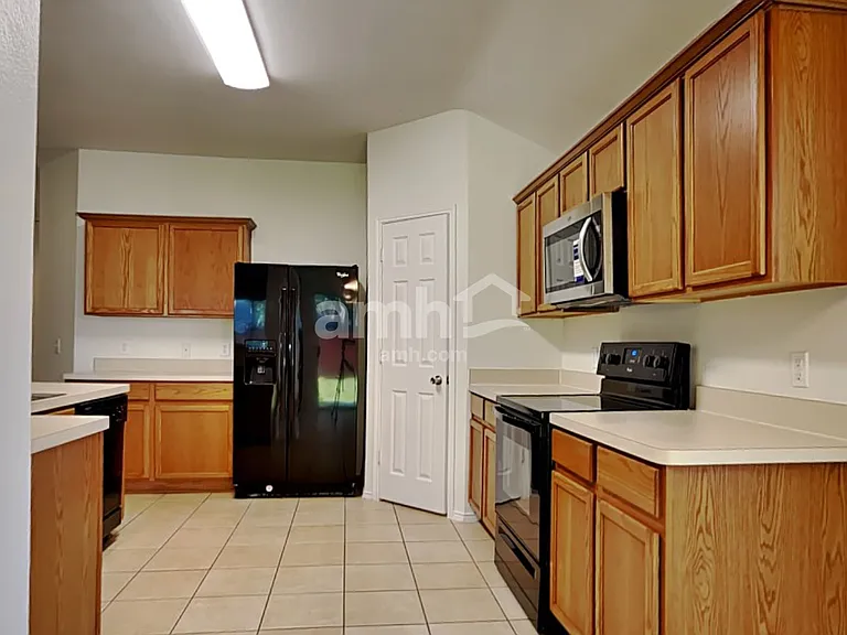 1813 Wind Dancer Trl — Photo 3