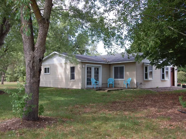 33748 Coffenberry Ln, Lone Rock, WI 53556