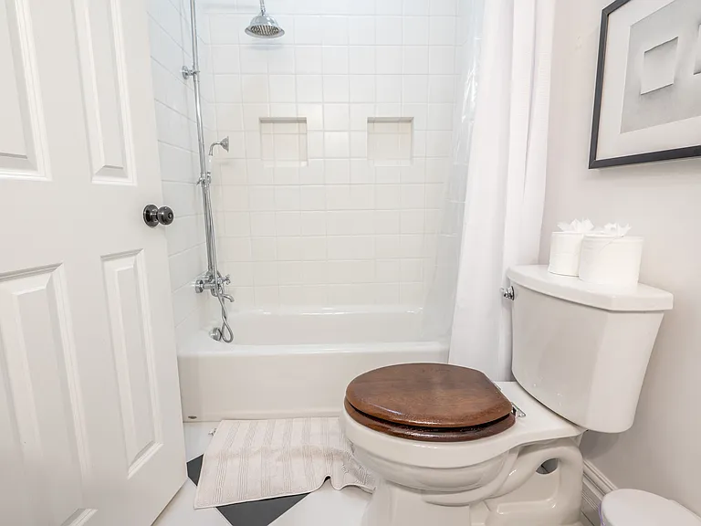 298 Sumter St #B — Photo 24