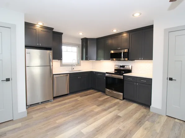 400 SW East St, Bentonville, AR 72712