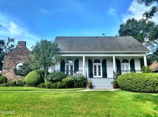 5453 Kaiki Dr, Diamondhead, MS 39525