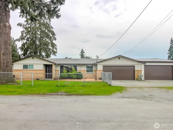 218 12th Street NW, Puyallup, WA 98371