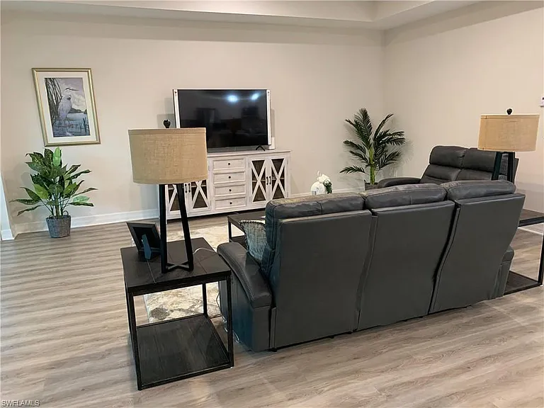 208 Indies Dr E #202 — Photo 13