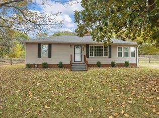 352 Gap Creek Rd, Duncan, SC 29334