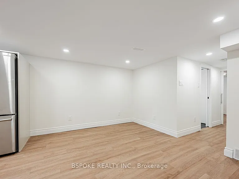 4 Hartford Ave #BASEMENT — Photo 11