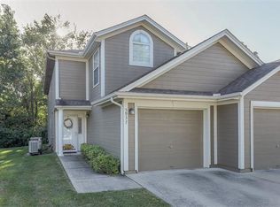 5937 NE Moonstone Dr #17-D, Lees Summit, MO 64064