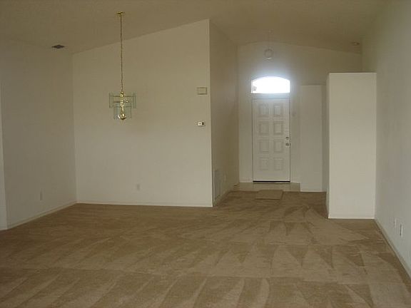 3rd image of 8527 Mizell Dr