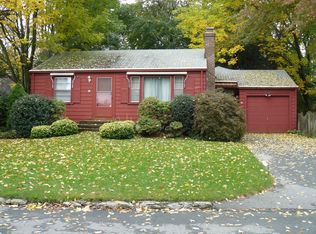 26 Balsam Ct, Cranston, RI 02920