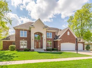 2916 Old Orchard Rd NE, Cedar Rapids, IA 52402