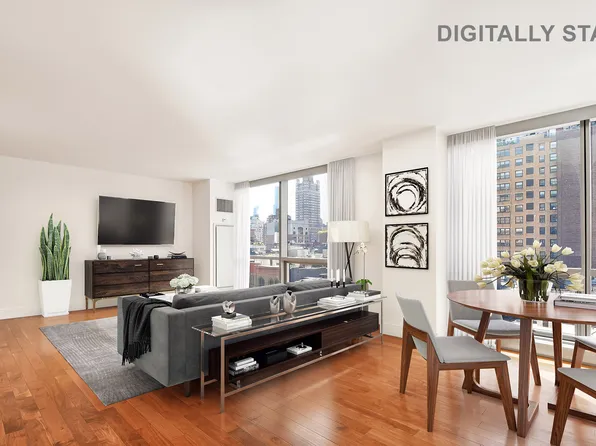 300 E 79th St, New York, NY