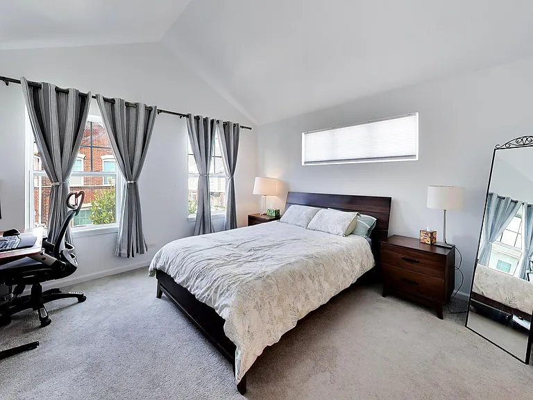 300 Capulina Ct — Photo 10