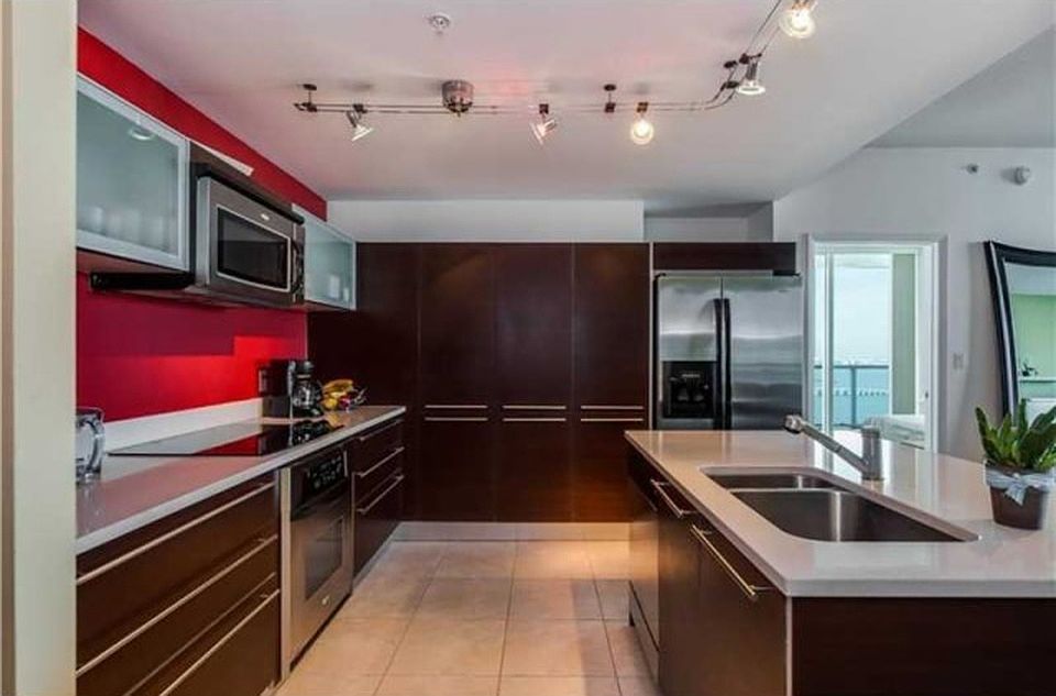 1st image of 1900 N Bayshore Dr #4602