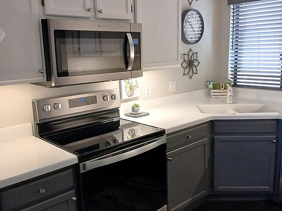 4th image of 19400 N Westbrook Parkway #243