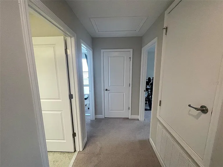 1596 Ludington Ave — Photo 51