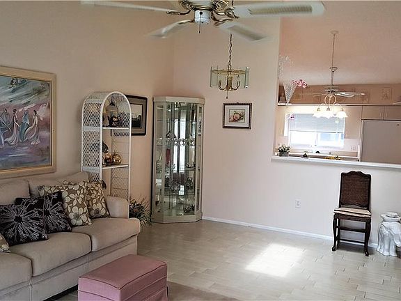 2nd image of 6497 Hamlet Dr Unit B