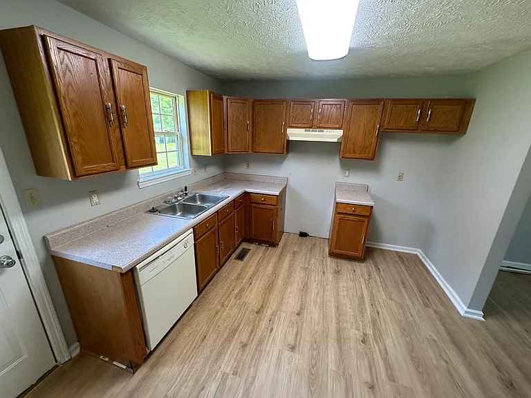 331 West Ave #A — Photo 3