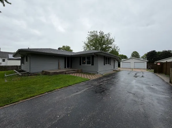 201 N Scandia St, Alpha, IL 61413