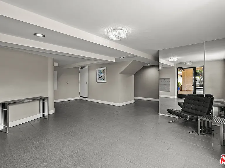 832 Palm Ave #105 — Photo 19