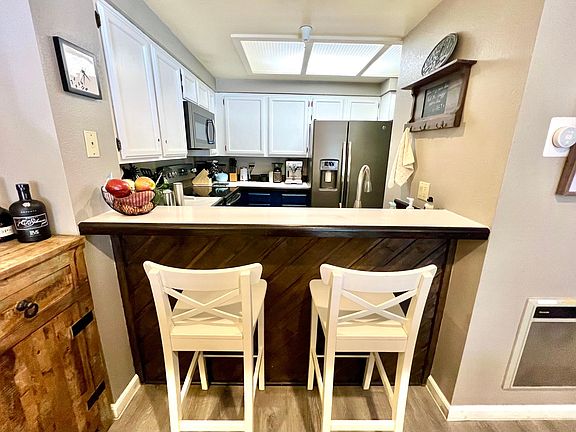 4th image of 865 Majestic Pines Dr #220
