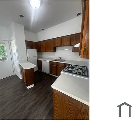 4 bed, 1100 sqft, $1,990 — Photo 2