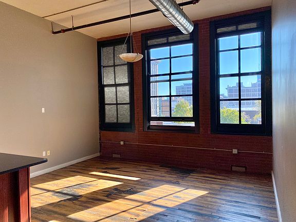 4th image of 1520 Washington Ave APT 312