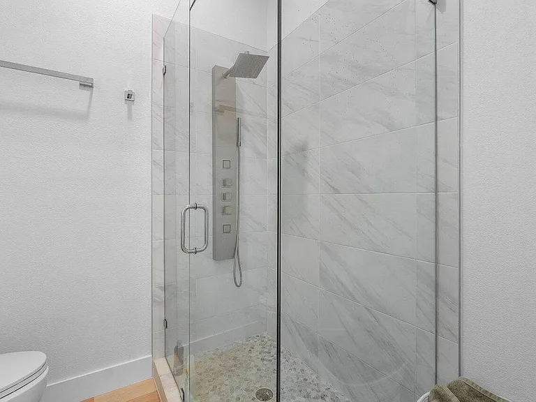 125 Gregory Pl — Photo 13