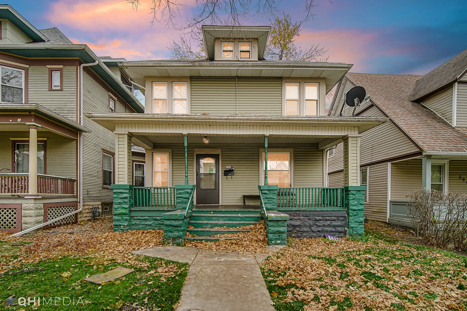 560 S Chicago Ave photo 1