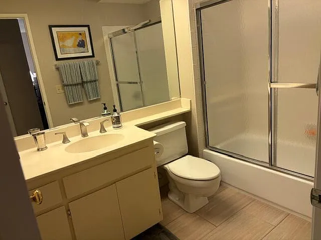 726 Vista Lago Dr N — Photo 14