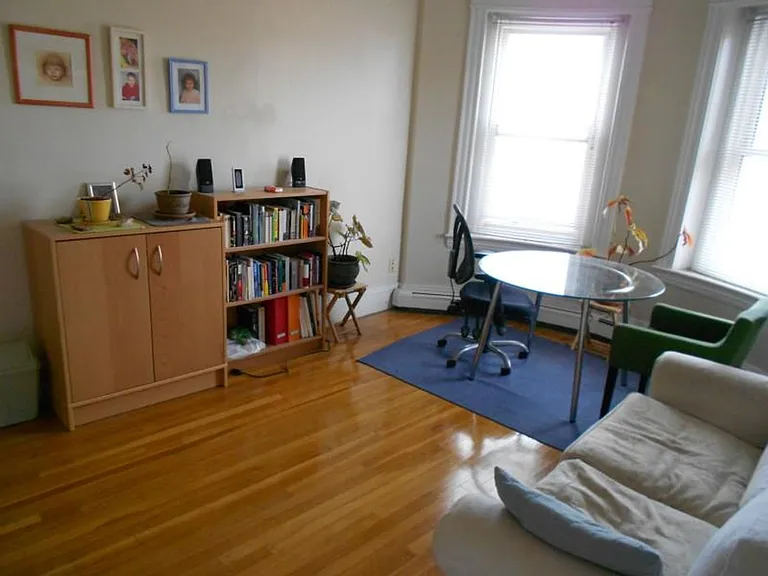 201 Winthrop Rd #11A — Photo 14