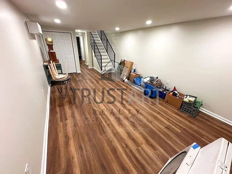 183 W Norris St — Photo 18