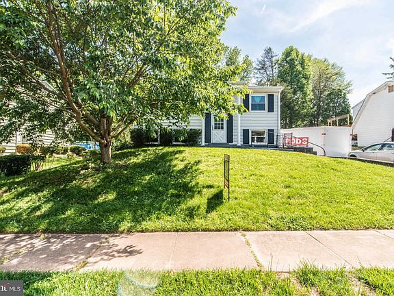 3rd image of 4869 Langer Ln