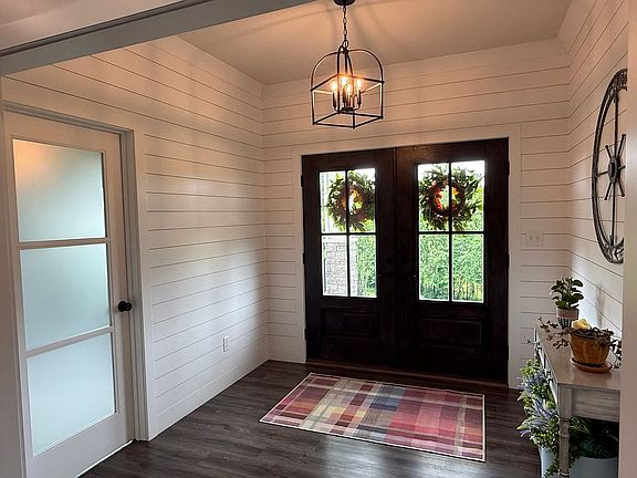 5th image of 1033 Belltown Rd