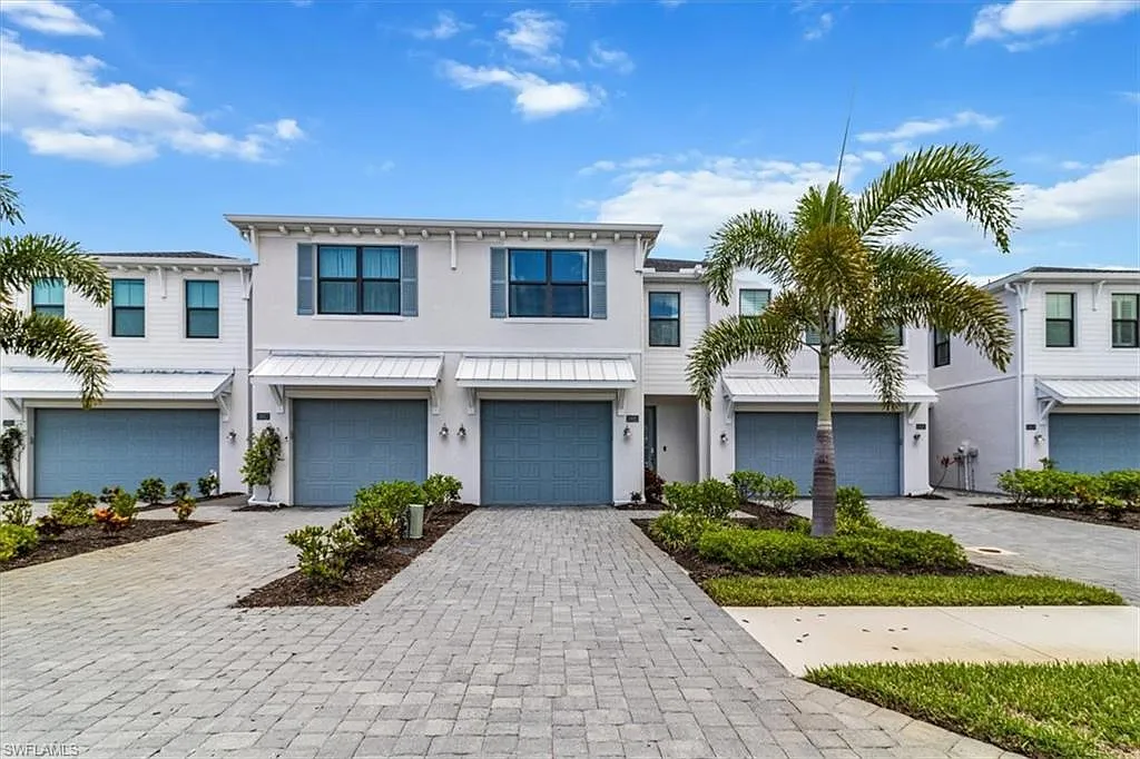 Building Photo - 13021 Pembroke Dr