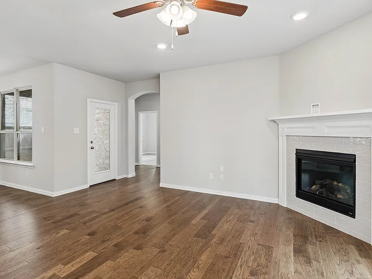 1104 Milfoil Dr — Photo 7