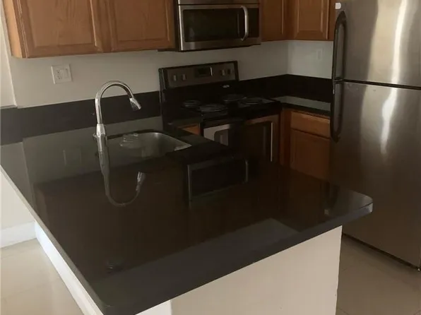 601 LYONS Road #7201, Coconut Creek, FL 33063