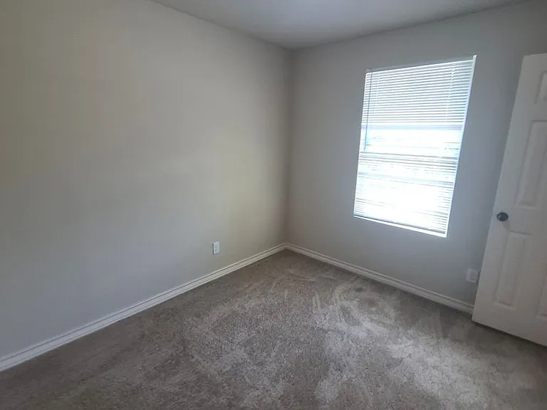 4814 Appleseed Ct — Photo 17